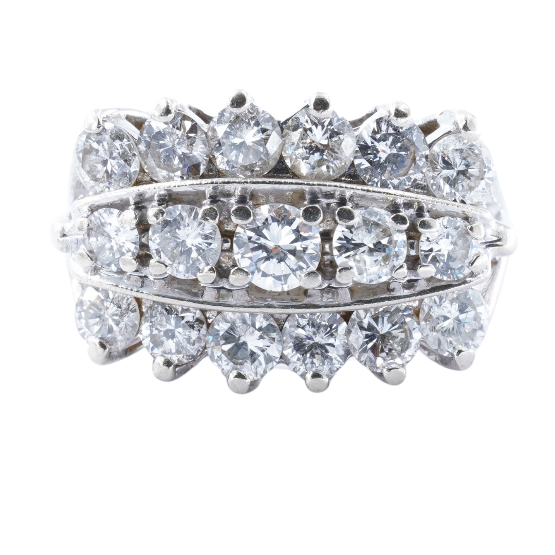 Weißgoldring mit Brillanten 2,77 ct - "Sternenhimmel"