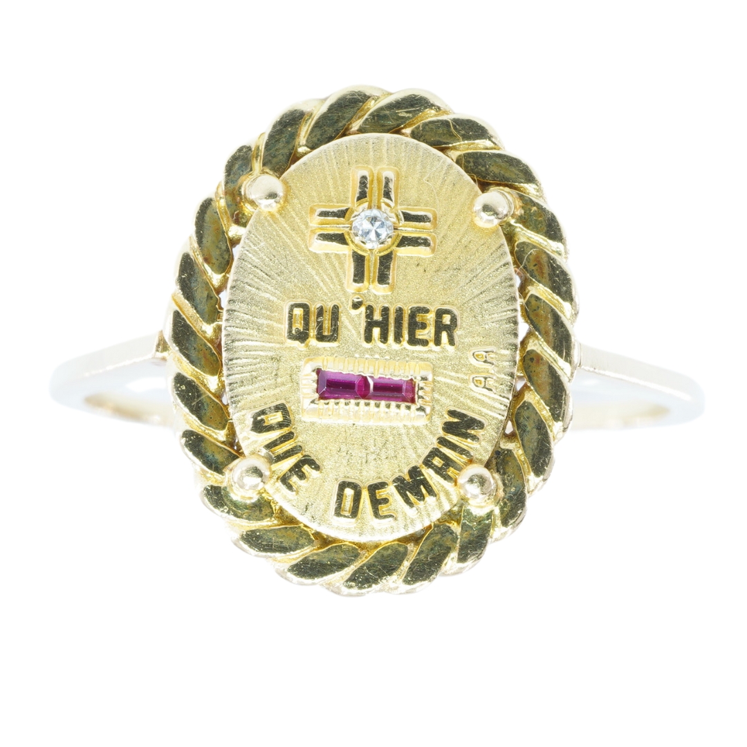 Liebesring A. Augis Gelbgoldring mit Diamant und Rubin – „Mehr als gestern, weniger als Morgen“
